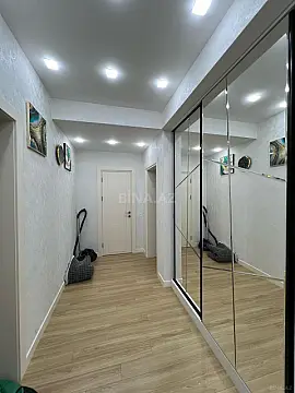 Satılır 2 otaqlı mənzil 83 m²