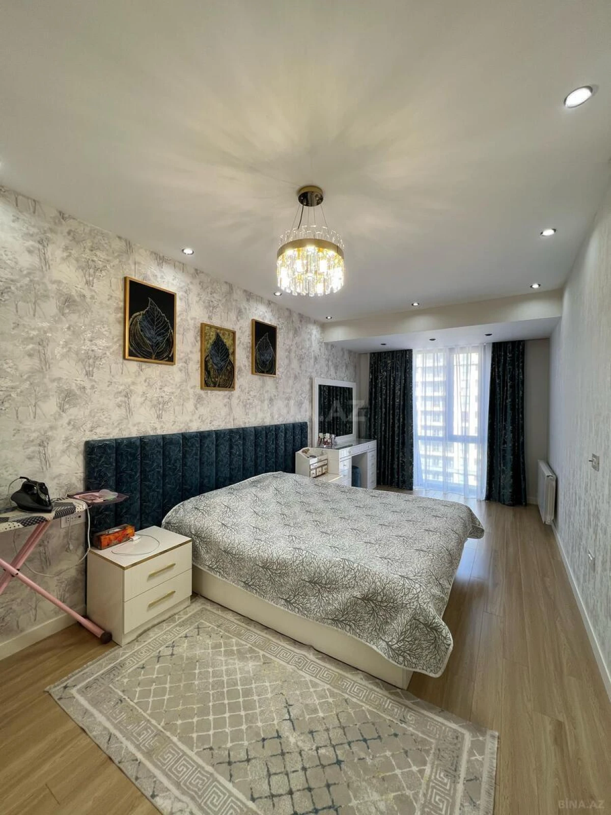 Satılır 2 otaqlı mənzil 83 m²