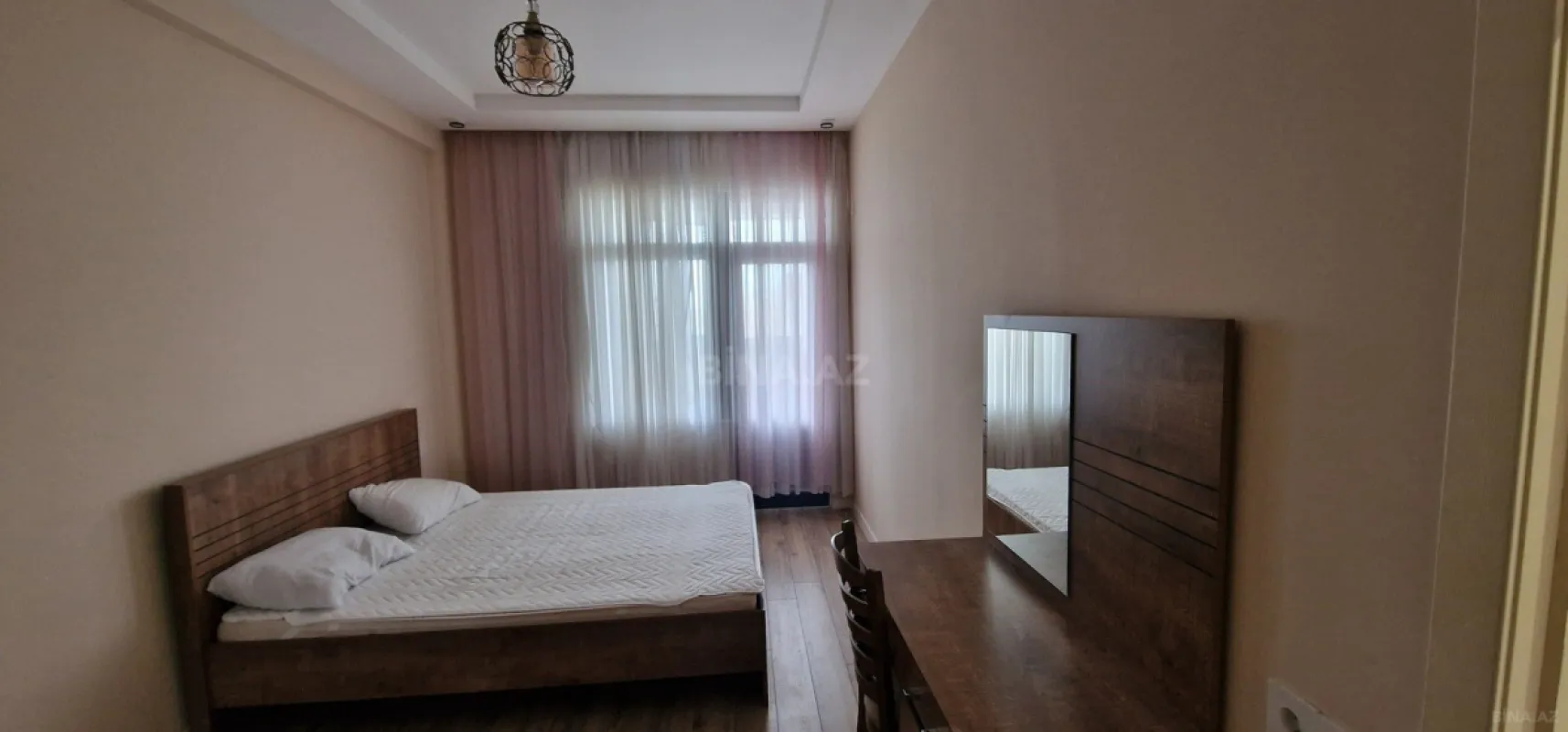 Kirayə verilir 2 otaqlı mənzil 65 m²