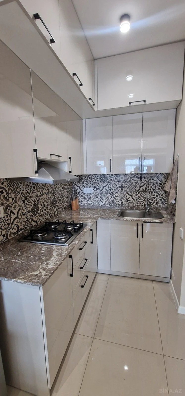 Kirayə verilir 2 otaqlı mənzil 65 m²