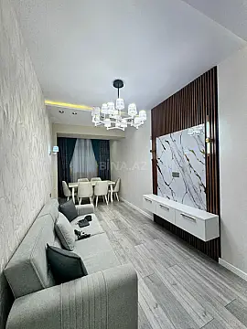 Satılır 2 otaqlı mənzil 79 m²