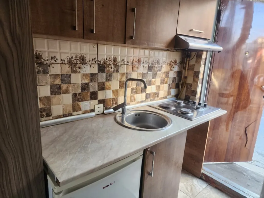 Satılır 1 otaqlı həyət evi 18 m²