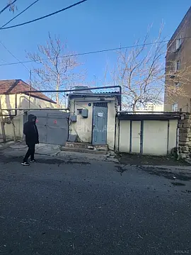 Satılır 1 otaqlı həyət evi 18 m² — Bakı, Bayıl 1 otaq 18.00 m²