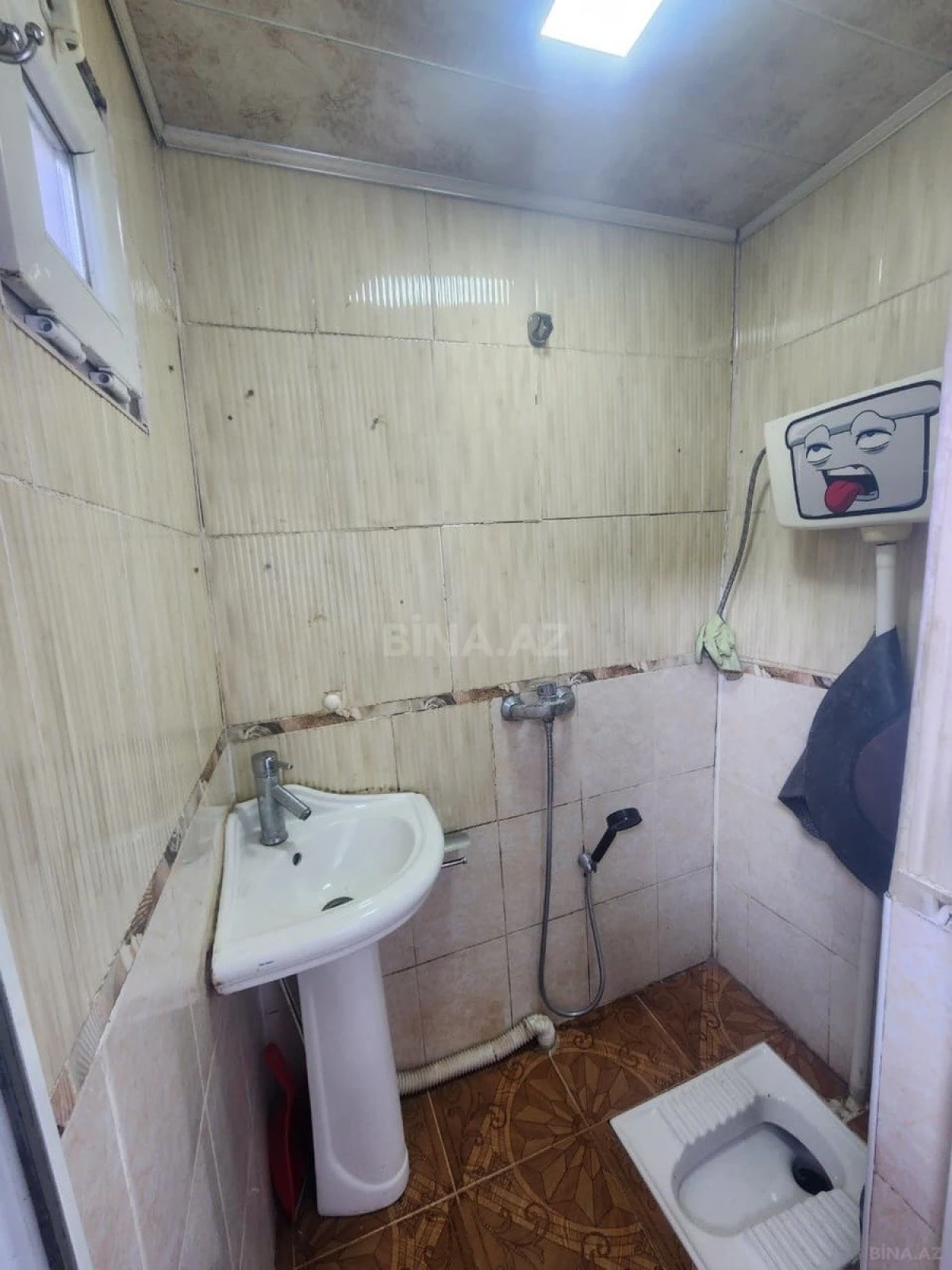 Satılır 1 otaqlı həyət evi 18 m²