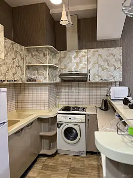 Kirayə verilir 2 otaqlı mənzil 71.6 m²
