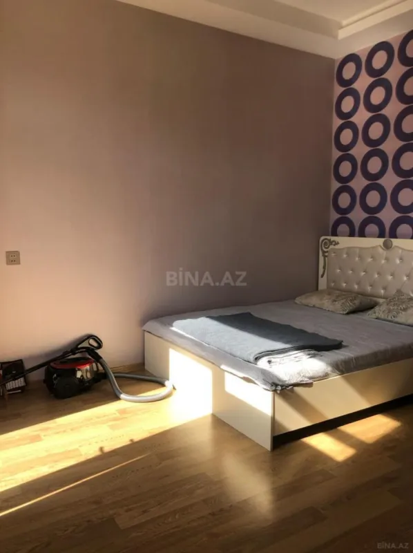 Kirayə verilir 2 otaqlı mənzil 71.6 m²