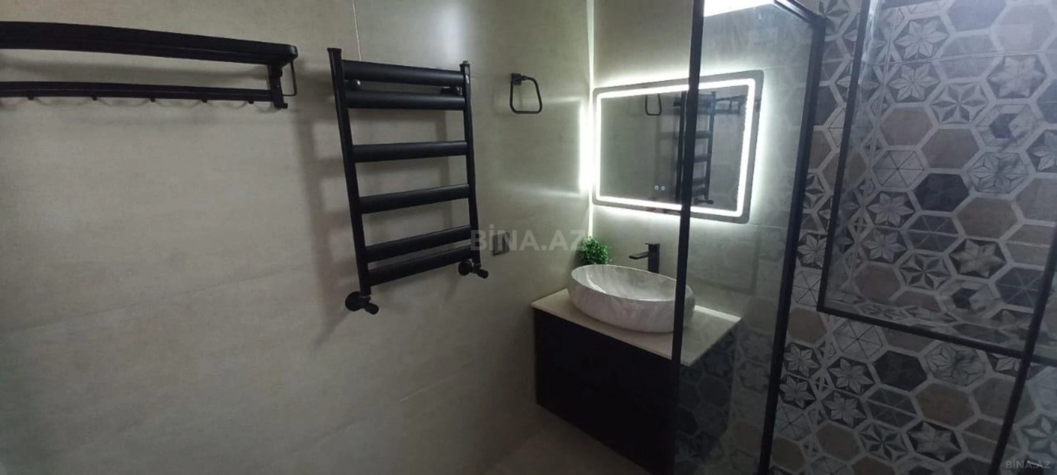 Satılır 4 otaqlı həyət evi 200 m²