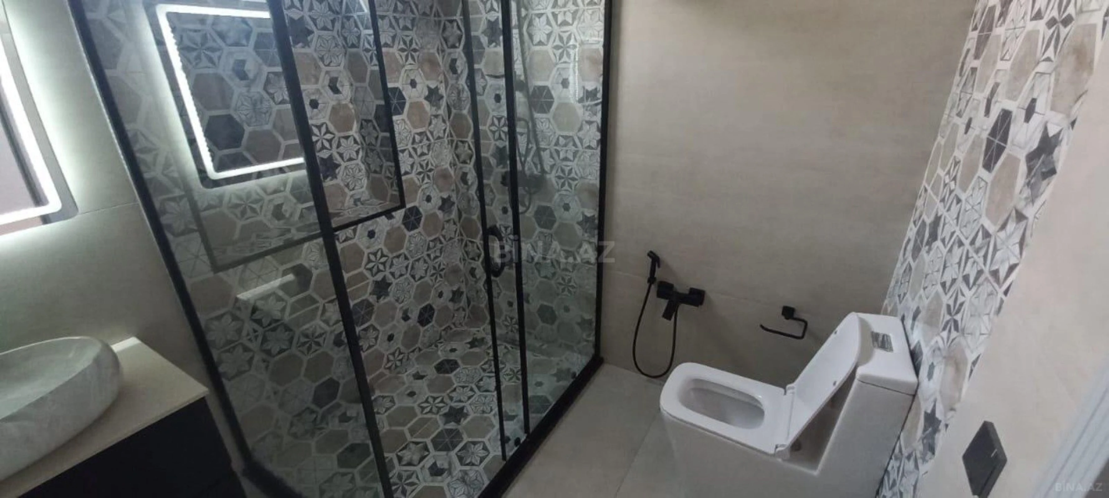 Satılır 4 otaqlı həyət evi 200 m²