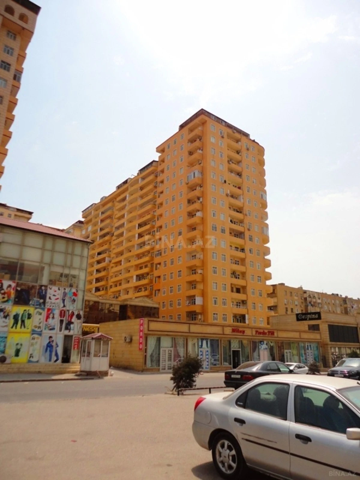Satılır 3 otaqlı mənzil 91 m²
