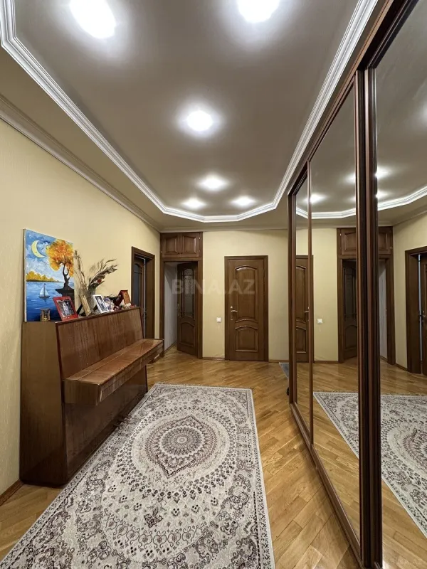 Satılır 3 otaqlı mənzil 91 m²