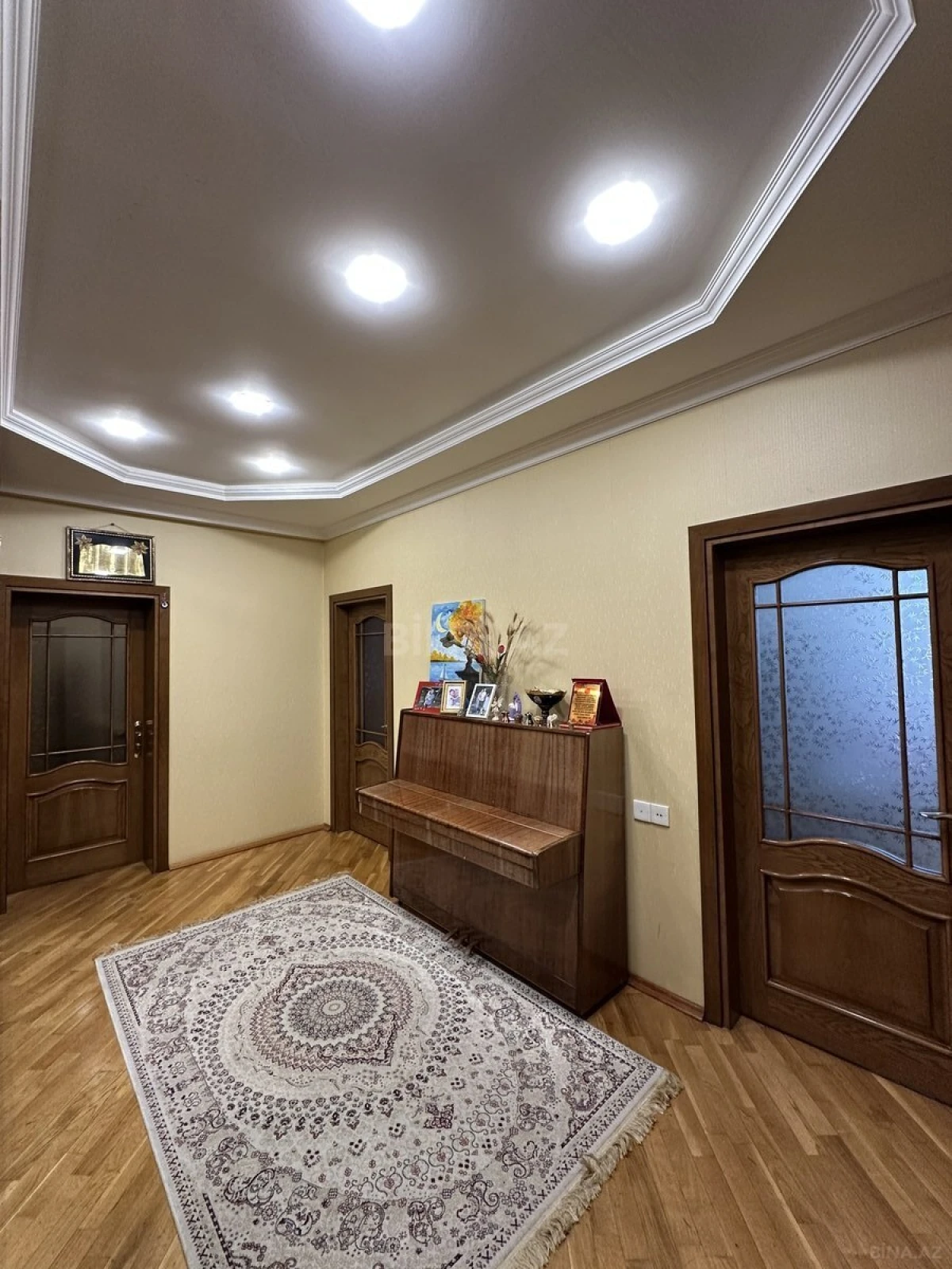 Satılır 3 otaqlı mənzil 91 m²