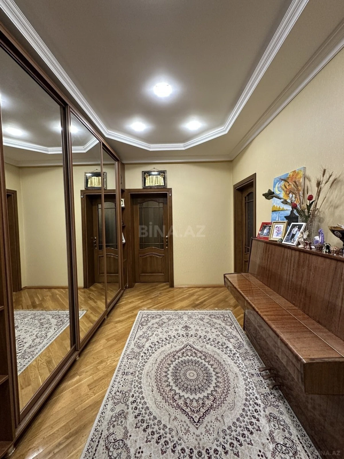 Satılır 3 otaqlı mənzil 91 m²