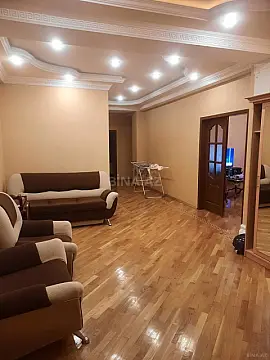 Satılır 3 otaqlı mənzil 160 m²