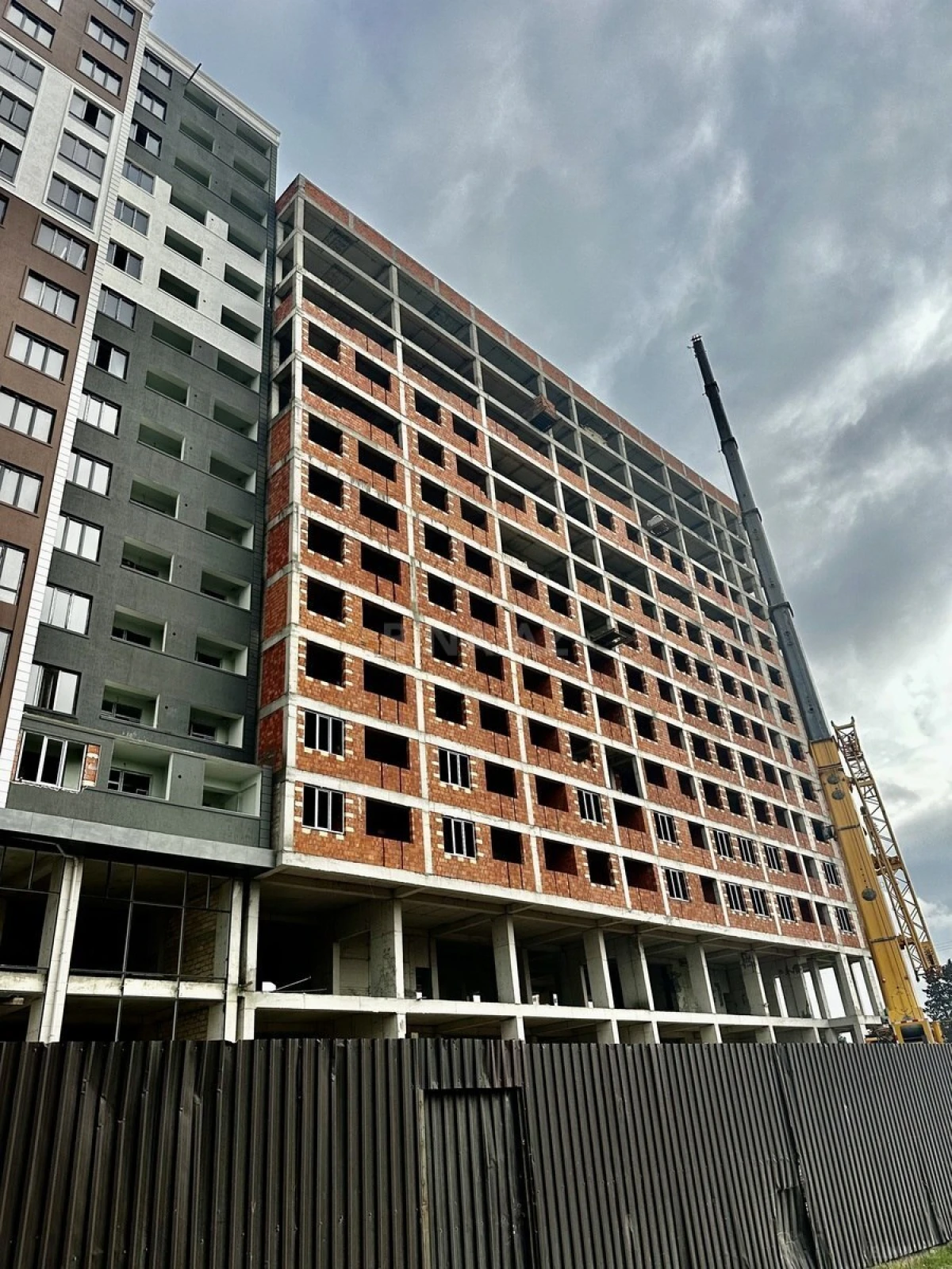 Satılır 1 otaqlı mənzil 53 m²