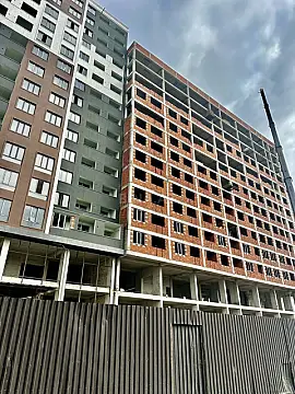 Satılır 1 otaqlı mənzil 53 m²