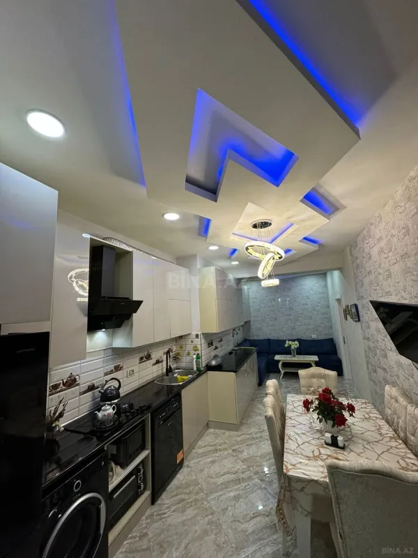 Satılır 2 otaqlı mənzil 105 m²