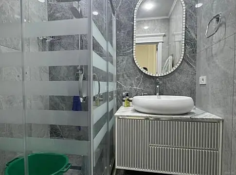 Satılır 2 otaqlı mənzil 108 m²