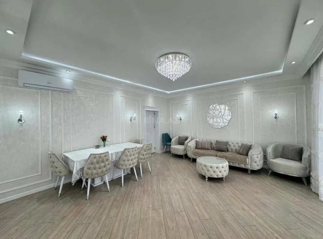 Satılır 2 otaqlı mənzil 108 m²