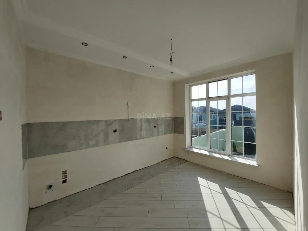 Satılır 4 otaqlı həyət evi 156 m²