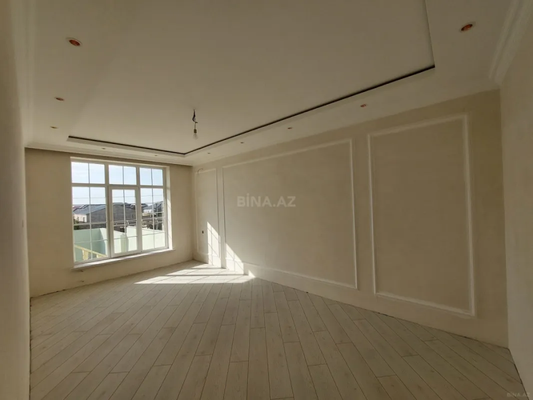 Satılır 4 otaqlı həyət evi 156 m²