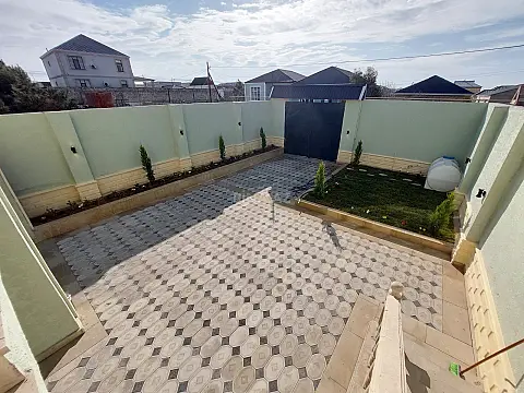 Satılır 4 otaqlı həyət evi 156 m²