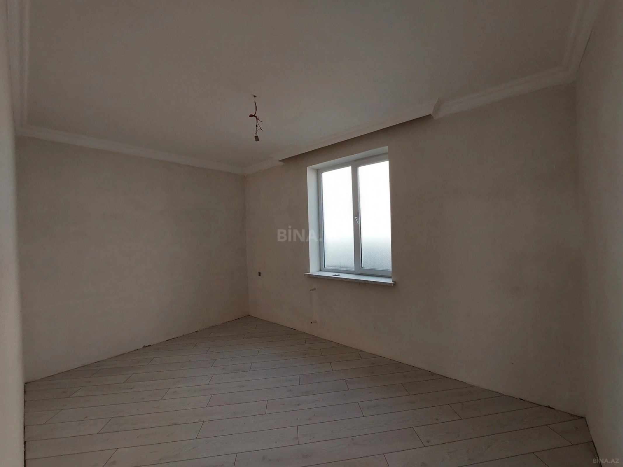 Satılır 4 otaqlı həyət evi 156 m²