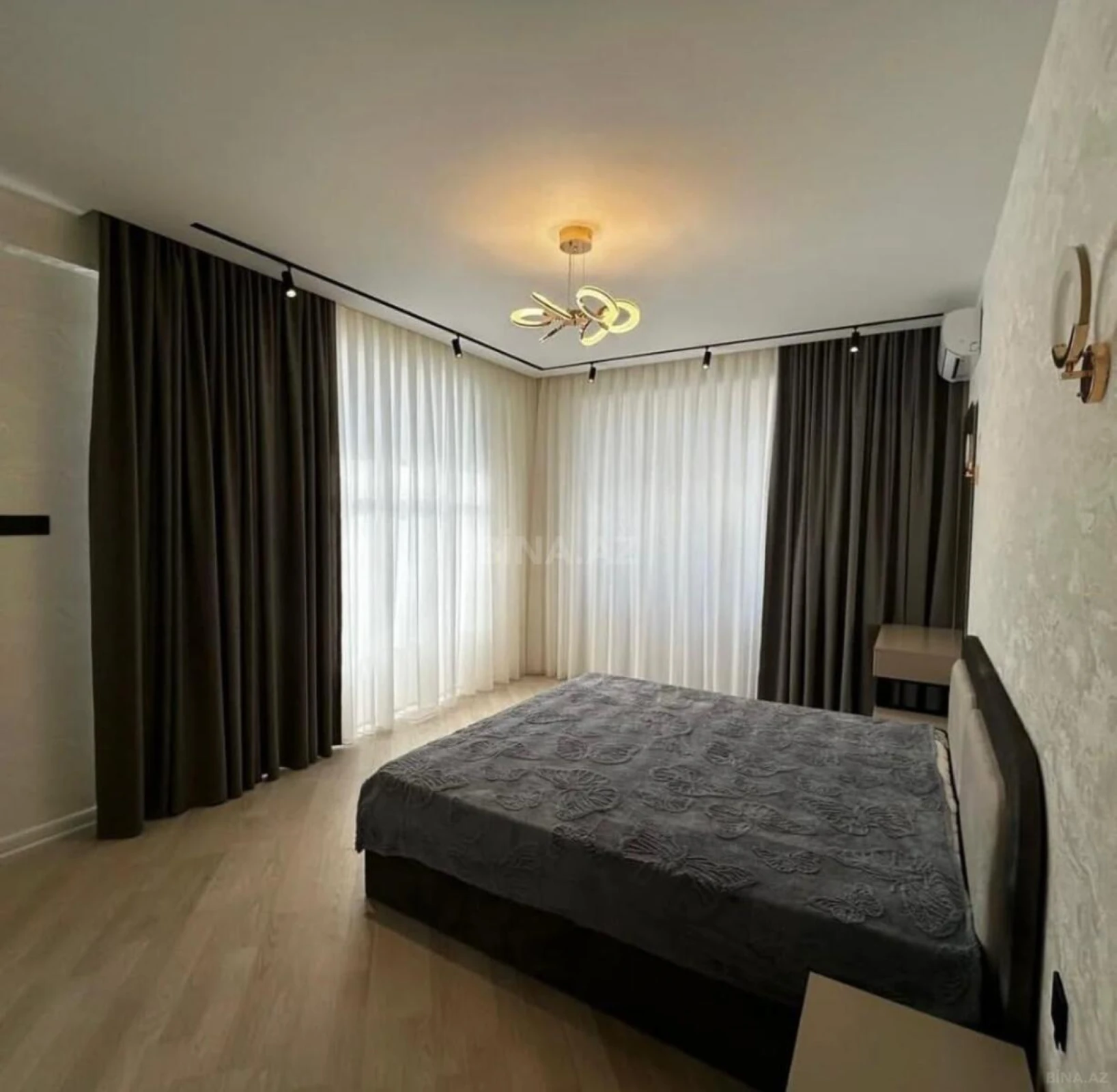 Satılır 3 otaqlı mənzil 80 m²