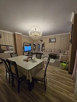 Satılır 5 otaqlı mənzil 120 m²
