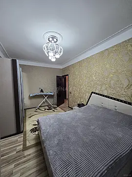 Satılır 5 otaqlı mənzil 120 m²
