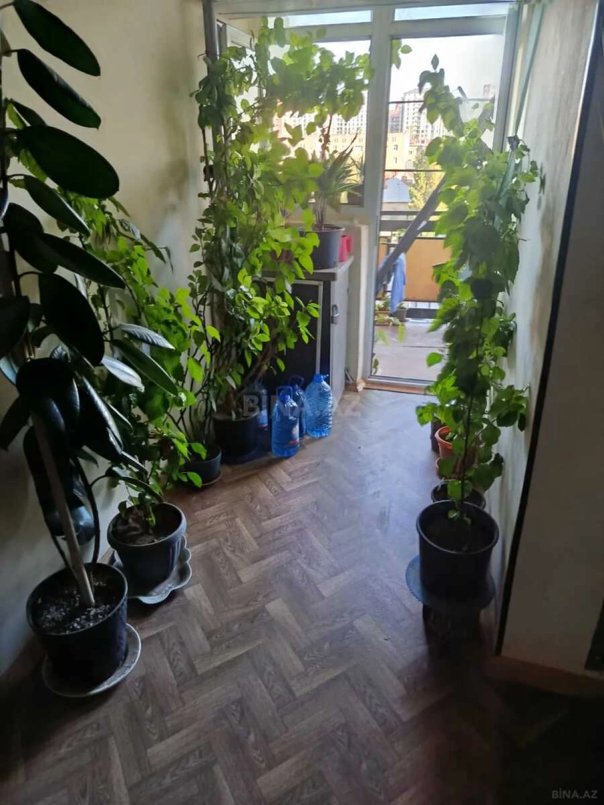 Satılır 2 otaqlı mənzil 42 m²