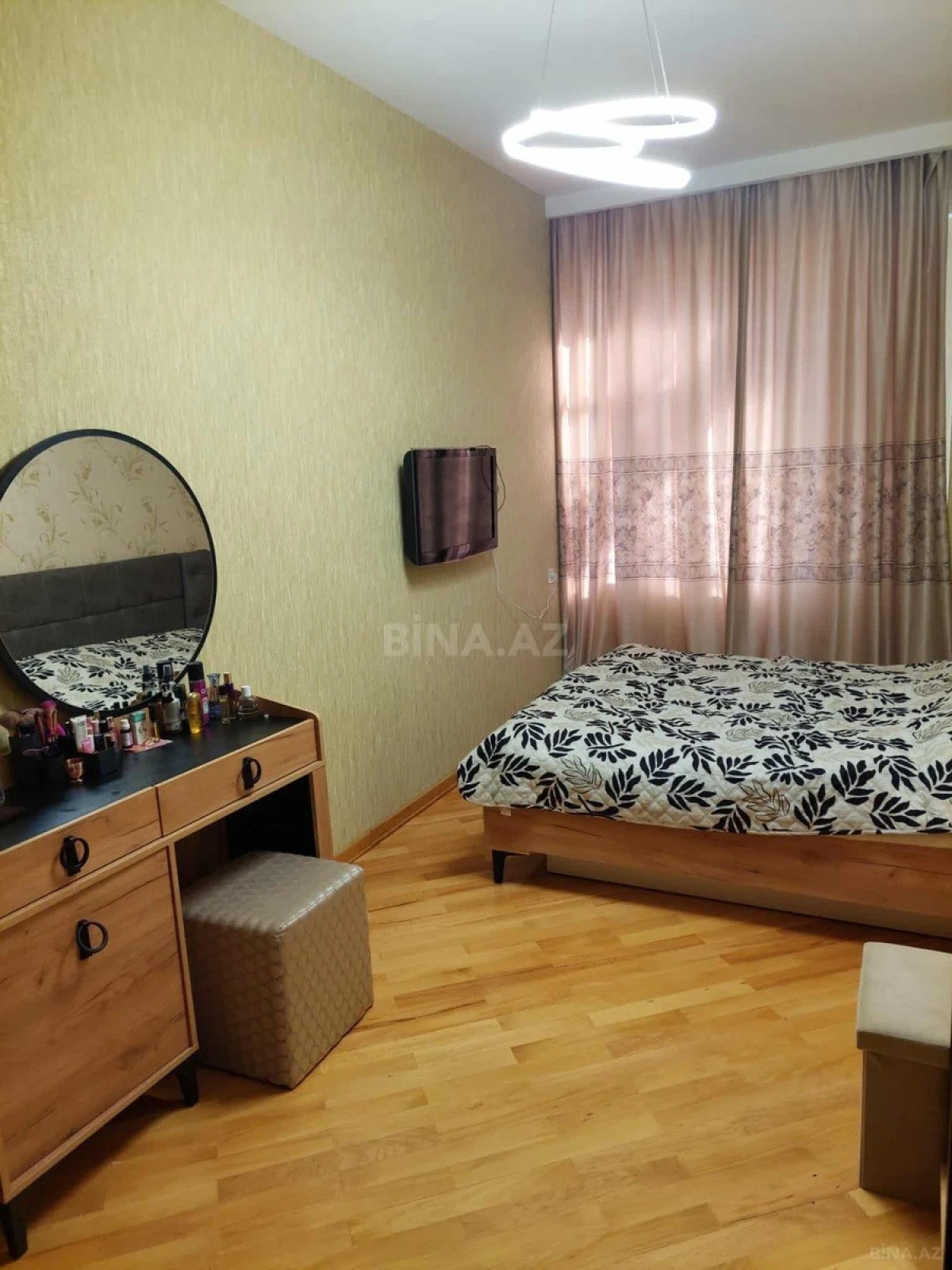 Satılır 3 otaqlı mənzil 120 m²