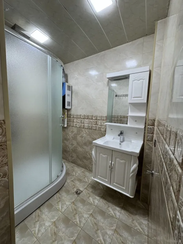 Kirayə verilir 4 otaqlı mənzil 90 m²