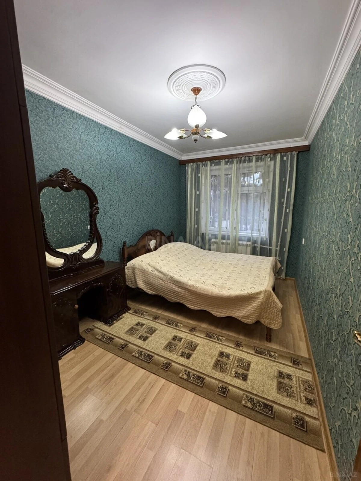 Kirayə verilir 4 otaqlı mənzil 90 m²