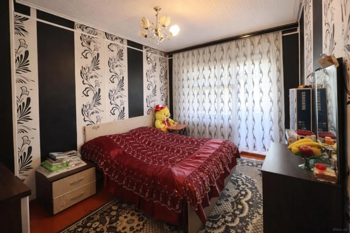 Satılır 5 otaqlı mənzil 127 m²