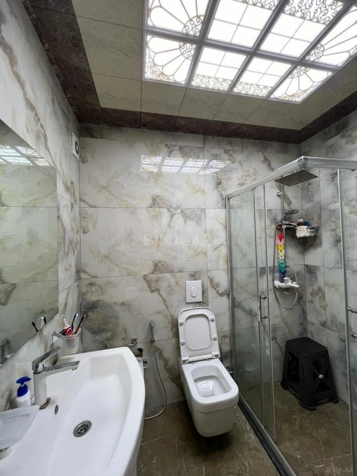 Satılır 3 otaqlı mənzil 146 m²