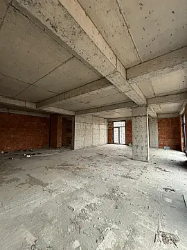 Satılır 4 otaqlı mənzil 144 m²