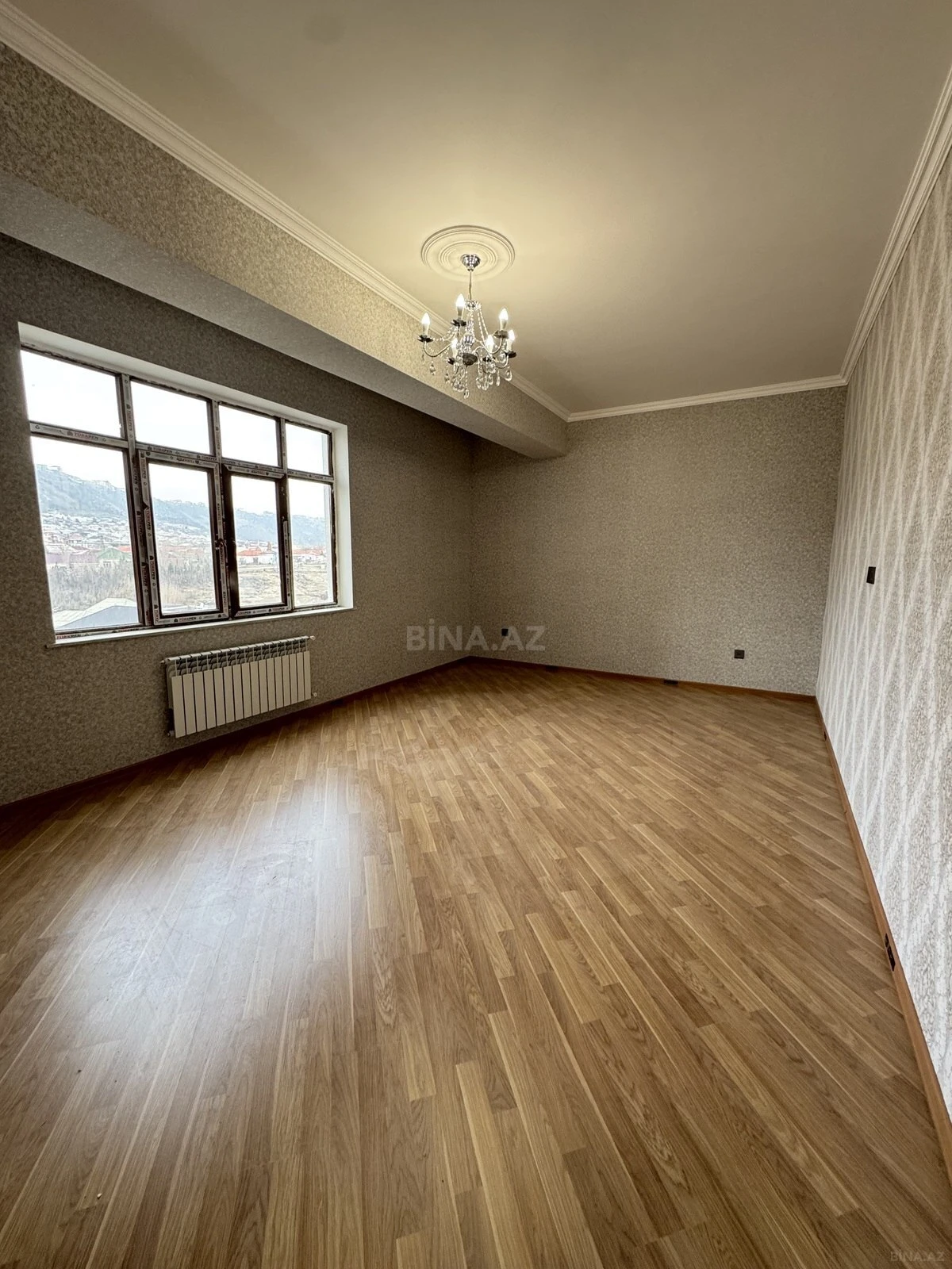 Satılır 2 otaqlı mənzil 79 m²