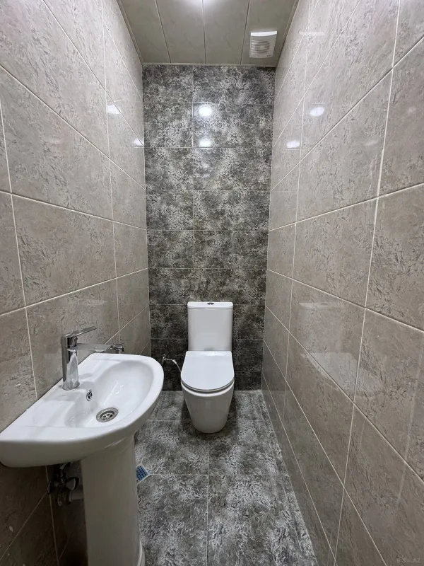 Satılır 2 otaqlı mənzil 79 m²
