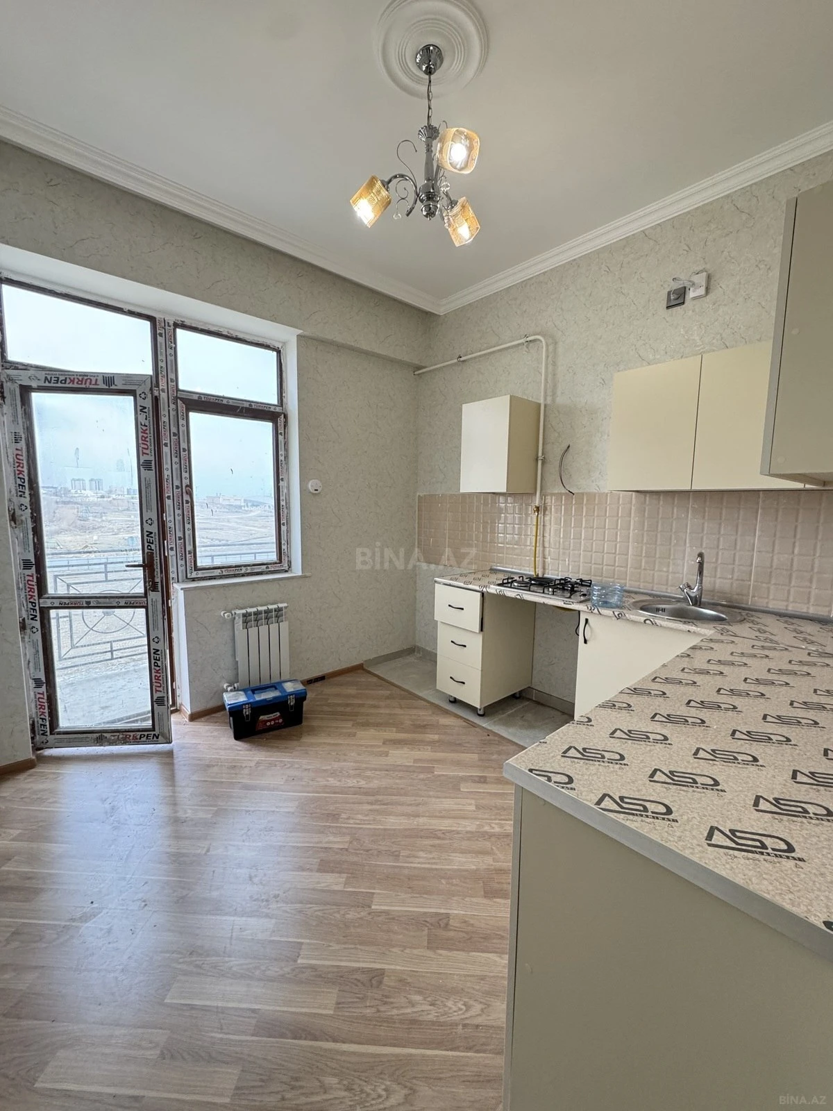 Satılır 2 otaqlı mənzil 79 m²