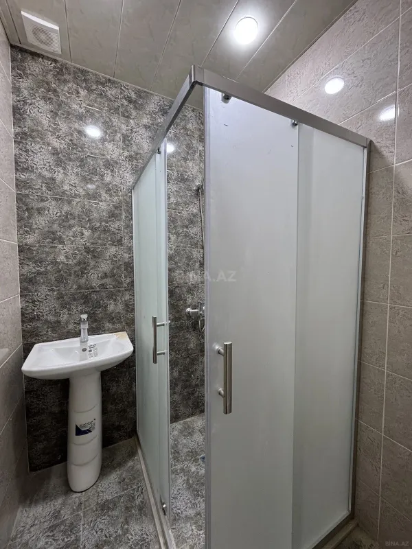 Satılır 2 otaqlı mənzil 79 m²