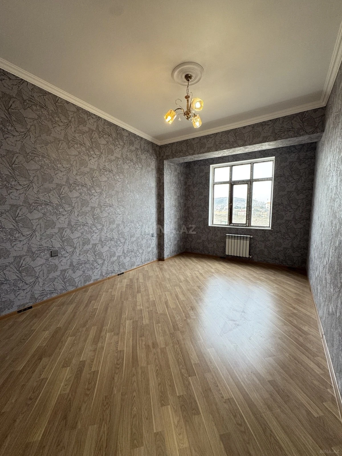 Satılır 2 otaqlı mənzil 79 m²