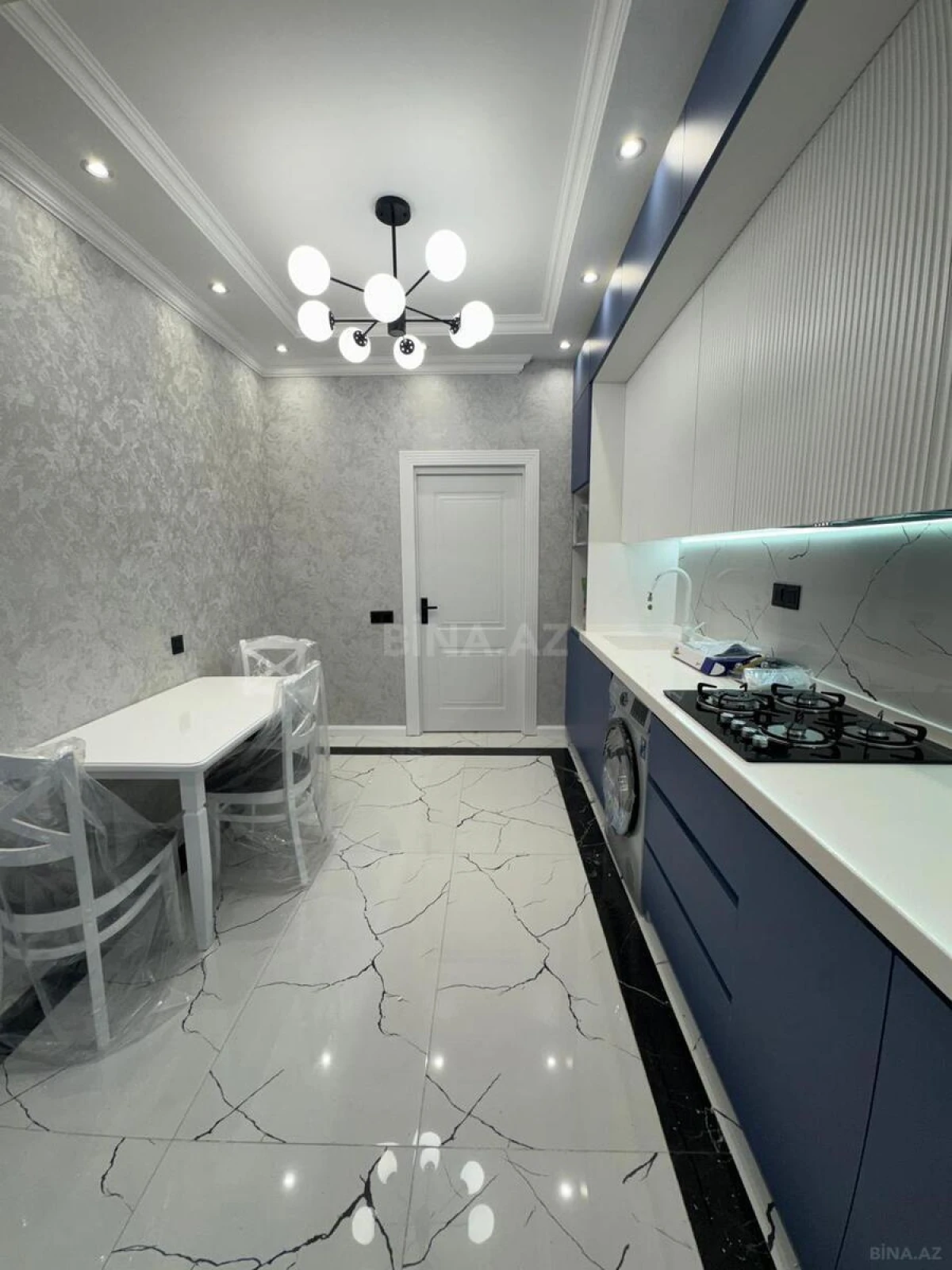 Kirayə verilir 2 otaqlı mənzil 75 m²