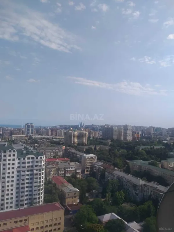 Kirayə verilir 3 otaqlı mənzil 120 m²