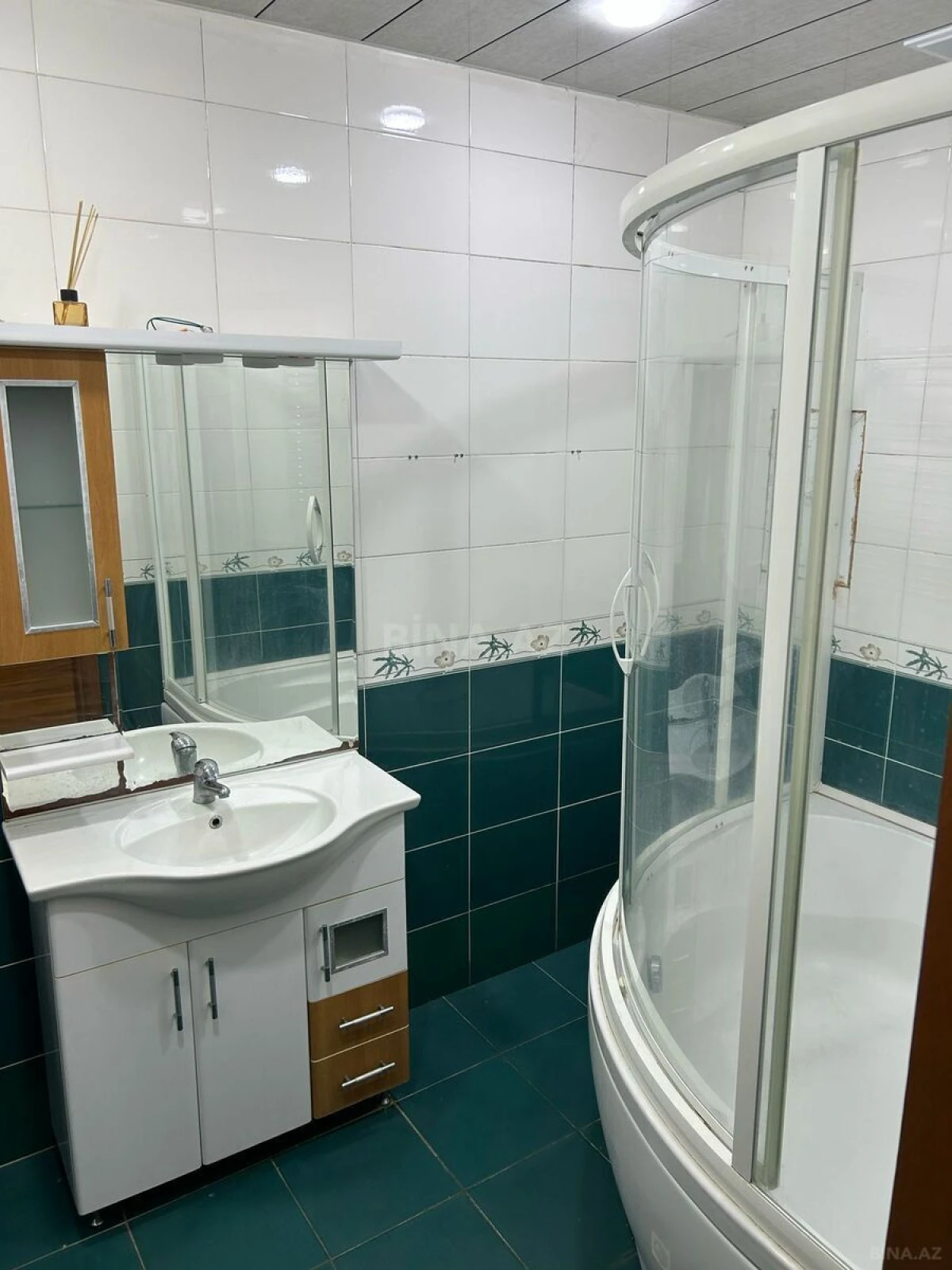 Kirayə verilir 3 otaqlı mənzil 120 m²
