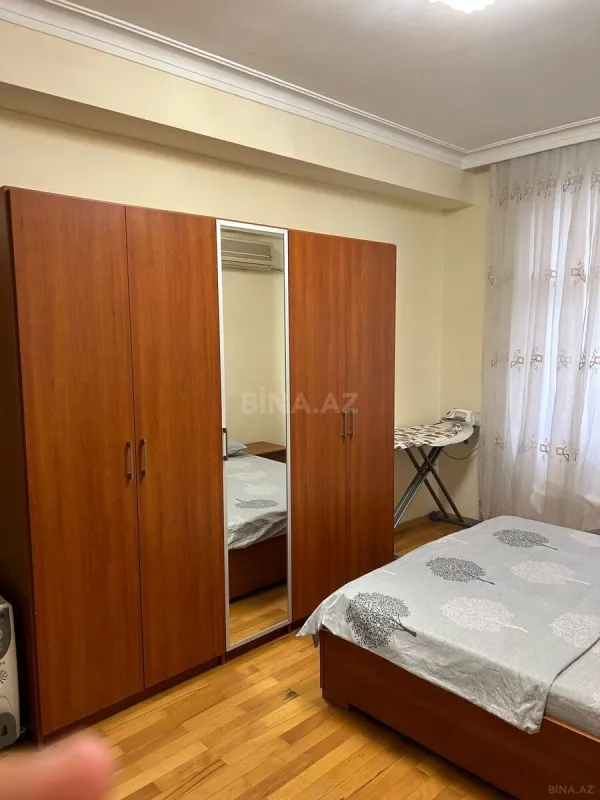 Kirayə verilir 3 otaqlı mənzil 120 m²