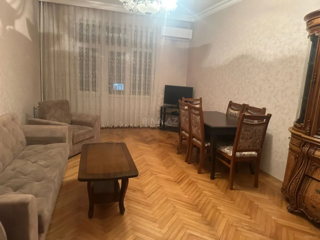 Kirayə verilir 2 otaqlı mənzil 60 m²