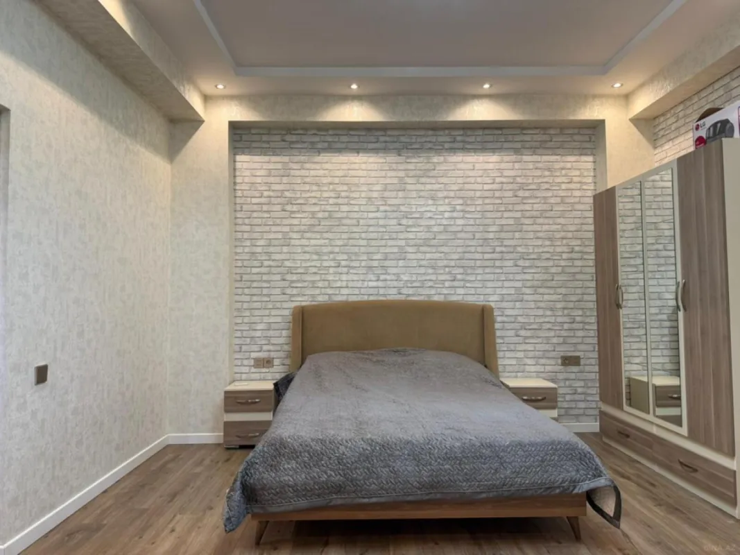 Kirayə verilir 2 otaqlı mənzil 56 m²