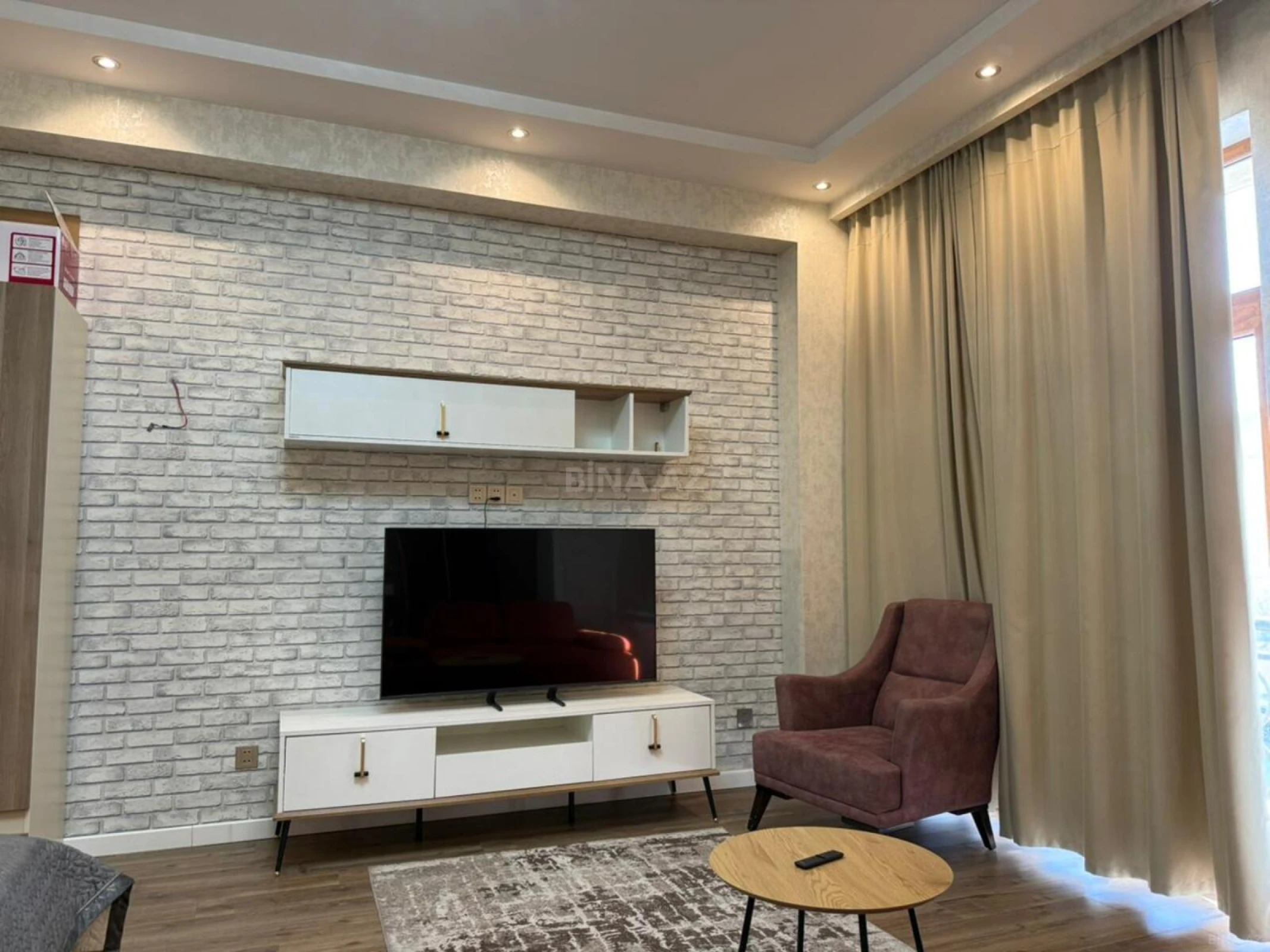 Kirayə verilir 2 otaqlı mənzil 56 m²