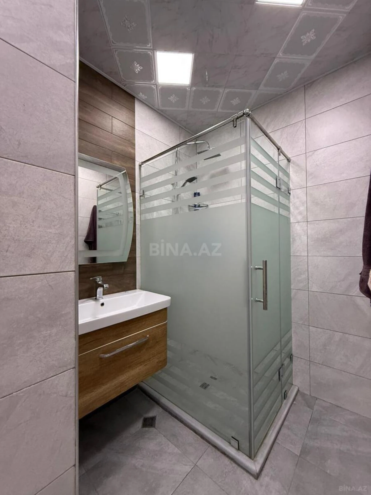 Kirayə verilir 2 otaqlı mənzil 56 m²