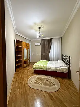 Kirayə verilir 4 otaqlı mənzil 140 m²